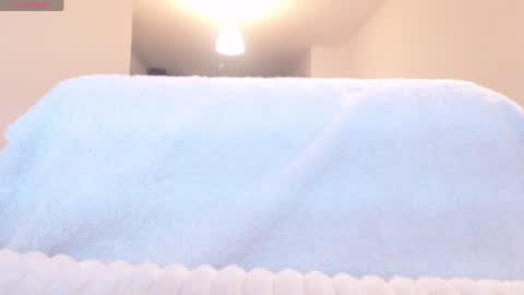 Snapshot of khloe_star chatting on February 6, 2025, 5:09 pm Khloe online show from February 6, 2025, 5:09 pm