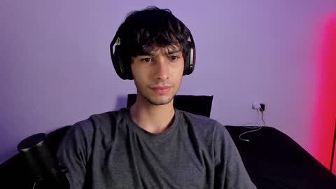 khozler_ online show from January 7, 2025, 2:20 am