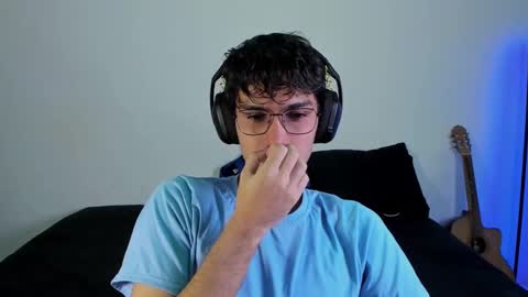 khozler_ online show from February 16, 2025, 2:53 am