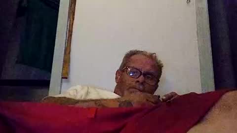 Khristopher Davis online show from October 19, 2025, 1:28 am