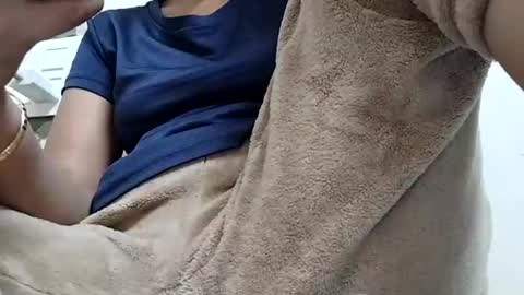 khushisinghh online show from December 3, 2024, 10:28 am