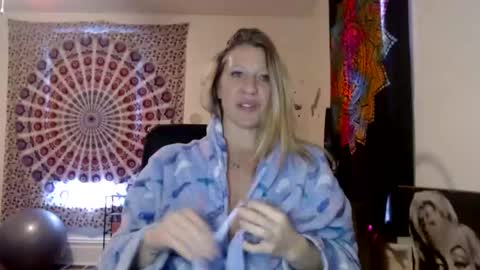 Snapshot of khwildnnout chatting on December 11, 2024, 6:42 pm KELLYWILDNNOUT online show from December 11, 2024, 6:42 pm