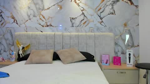    N         M online show from November 20, 2025, 11:32 am