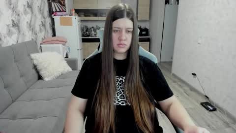 kianna_dior_ online show from November 30, 2025, 10:30 am