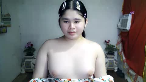 Your SweetGirl Ts online show from September 30, 2025, 3:33 am