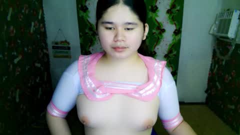 Your SweetGirl Ts online show from December 14, 2025, 4:45 pm