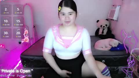 Your SweetGirl Ts online show from May 12, 2026, 1:41 pm