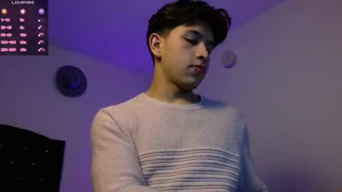 Snapshot of kianryu chatting on February 14, 2026, 9:33 pm Adrian Chlloe online show from February 14, 2026, 9:33 pm