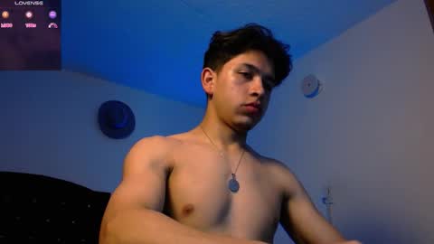 Snapshot of kianryu chatting on February 17, 2026, 10:49 pm Adrian Chlloe online show from February 17, 2026, 10:49 pm