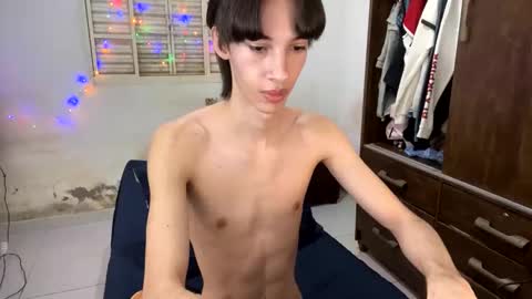 Snapshot of kiantwink chatting on January 30, 2025, 9:04 pm kiantwink online show from January 30, 2025, 9:04 pm