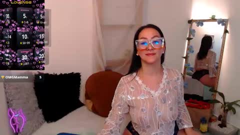 Snapshot of kiara_bermont chatting on February 6, 2025, 7:18 pm Kiara Bermont online show from February 6, 2025, 7:18 pm