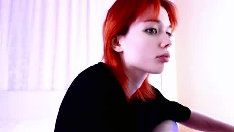 Kira online show from April 10, 2026, 10:03 pm