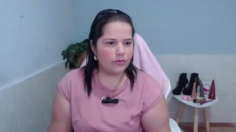 Kiara online show from January 7, 2025, 5:01 am