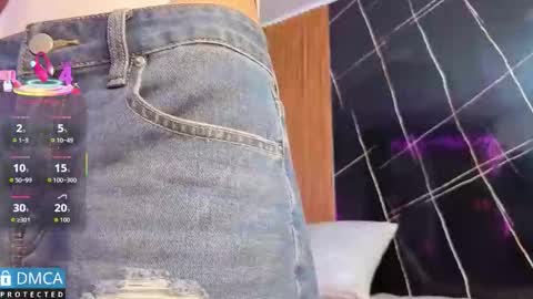Snapshot of kiara_zahiri_ chatting on October 3, 2025, 11:29 am Kiara Zahiri online show from October 3, 2025, 11:29 am