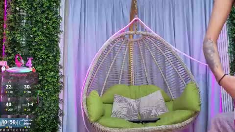 Snapshot of kiara_zahiri_ chatting on October 6, 2025, 11:07 am Kiara Zahiri online show from October 6, 2025, 11:07 am