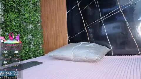 Snapshot of kiara_zahiri_ chatting on October 17, 2025, 11:02 am Kiara Zahiri online show from October 17, 2025, 11:02 am