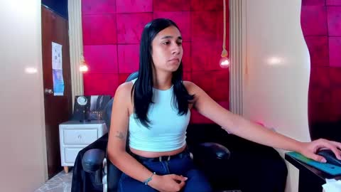 Kiara online show from September 21, 2025, 12:29 pm