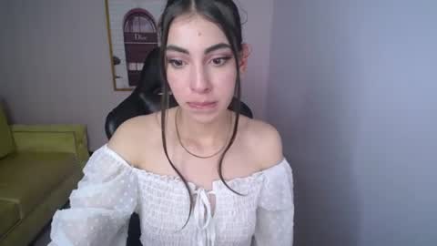 kiara online show from July 13, 2026, 8:22 pm