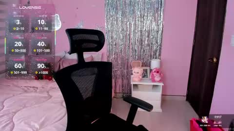 Kiarielle online show from May 11, 2026, 8:28 pm