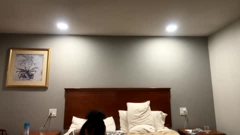 HunneysPlayRoom online show from February 14, 2025, 9:56 am