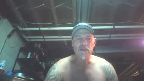 kick_1_down online show from October 1, 2025, 2:28 am