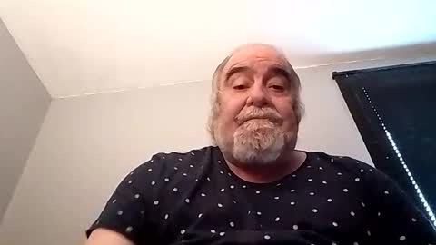 KICKINME online show from October 28, 2025, 1:25 pm