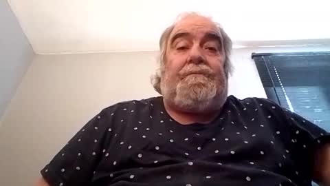 KICKINME online show from November 2, 2025, 12:18 pm