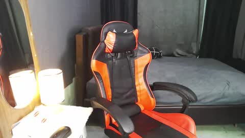 Snapshot of kiel_asianboy chatting on June 6, 2026, 5:06 pm EJ online show from June 6, 2026, 5:06 pm