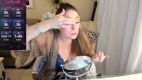 Kiera Reines online show from February 2, 2025, 4:37 am