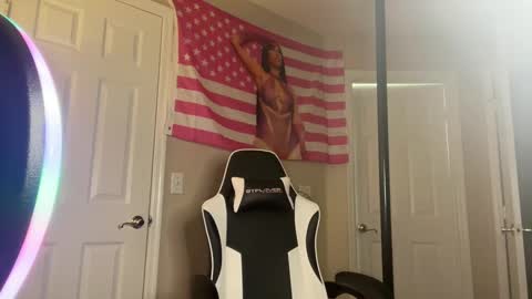 KIERSTENCOLEXO 66 AMAZON GODDESS online show from December 18, 2024, 11:56 am