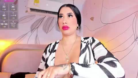 Snapshot of kiim_taaylor chatting on February 24, 2025, 8:27 am Kim online show from February 24, 2025, 8:27 am