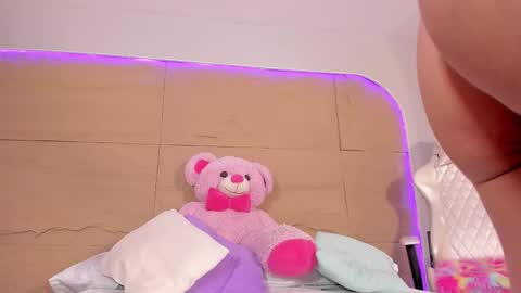 Snapshot of kiimcooper chatting on March 1, 2025, 10:02 am KIM COOPER online show from March 1, 2025, 10:02 am