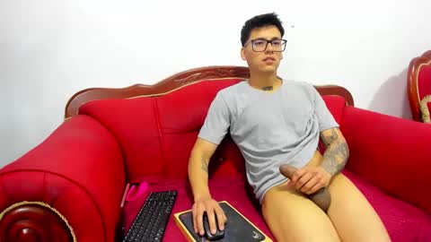 Snapshot of kiindred_ chatting on February 1, 2025, 5:07 am Koddy and Volddy online show from February 1, 2025, 5:07 am