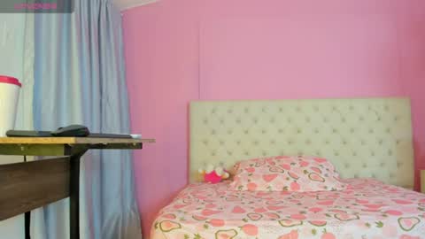 Snapshot of kiitty_horny_ chatting on April 29, 2026, 12:31 pm Melody online show from April 29, 2026, 12:31 pm