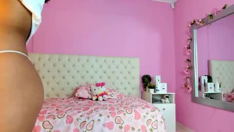 Snapshot of kiitty_horny_ chatting on May 13, 2026, 12:35 pm Melody online show from May 13, 2026, 12:35 pm
