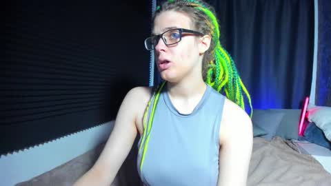 Kiki online show from October 2, 2025, 10:00 am