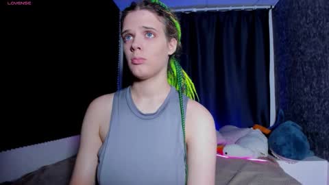 Kiki online show from October 25, 2025, 10:01 am