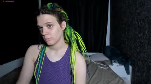 Kiki online show from November 23, 2025, 10:48 am