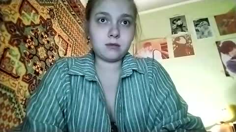 kikibang_ online show from April 3, 2026, 7:12 pm