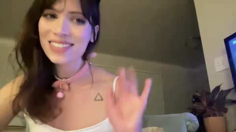 Kiki Hart online show from December 7, 2024, 5:26 am