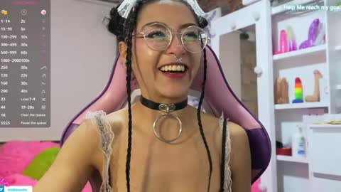 kiki online show from February 13, 2025, 9:06 pm