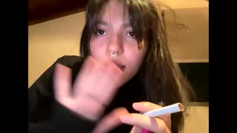 kikilove15 online show from May 12, 2026, 10:29 pm