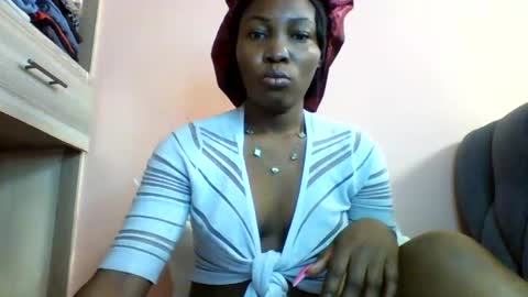 kikimocha online show from May 29, 2026, 6:44 am