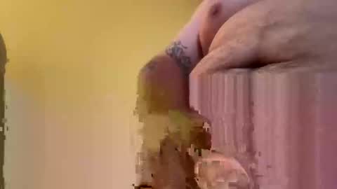 Snapshot of kikitupapi1993 chatting on November 8, 2025, 6:18 pm kikitupapi1993 online show from November 8, 2025, 6:18 pm