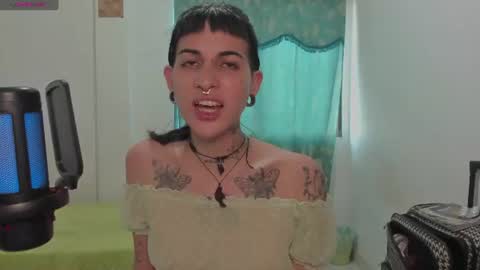 Bella online show from July 23, 2026, 9:35 pm