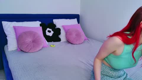 Snapshot of kim___red chatting on January 31, 2026, 7:11 pm Kim online show from January 31, 2026, 7:11 pm