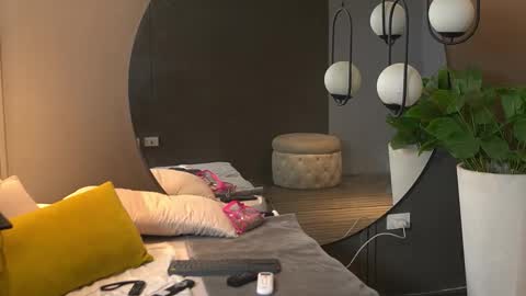 Kim online show from October 29, 2025, 1:02 pm