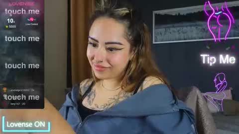 Kim online show from November 13, 2025, 8:24 am