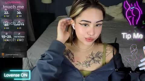 Kim online show from November 30, 2025, 5:33 am