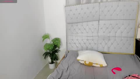 Kimmy online show from February 9, 2025, 5:54 pm